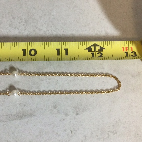 Avon gold chain with Pearl necklace - Picture 7 of 7